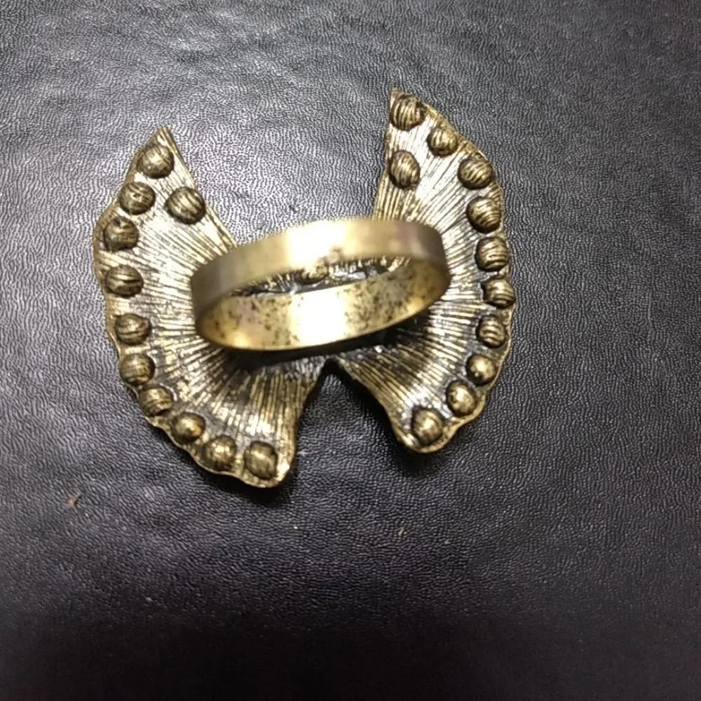 Bronze tone rhinestone ring size 9